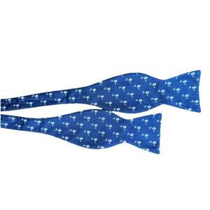Mark Pendleton 100% Silk Bow Tie South Carolina Flag Palmetto Blue 2 3/4”